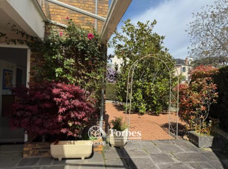 Maison de 278m², 5/6 chambres, appartement indépendant, 10 min Jardin Lecoq - 20733au