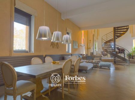 VILLEFRANCHE-SUR-SAONE – Ancienne chapelle rénovée en triplex - 4792LY