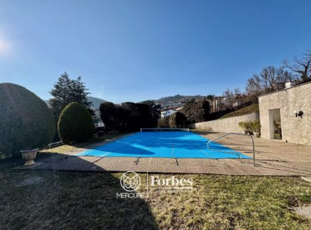 232 sqm apartment with 200 sqm terraces, panoramic views and large communal swimming pool - 21097AU