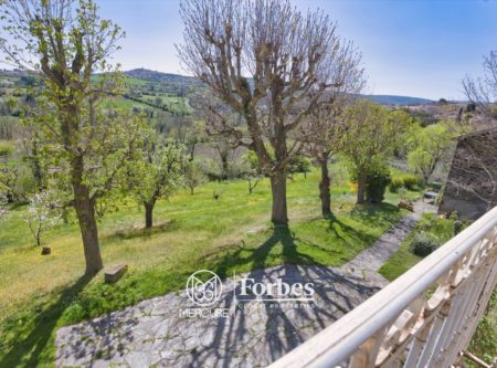 Manoir fin XIXème avec vue panoramique, sur 4616m2 de terrain arboré - 21172AU