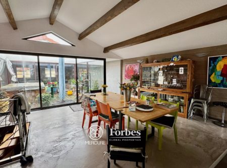 Riom – Maison spacieuse de 235 m² offrant confort et modernité - 21220AU