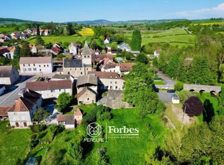 Maison dans village de vignerons avec jardin et rivière - 1755VA