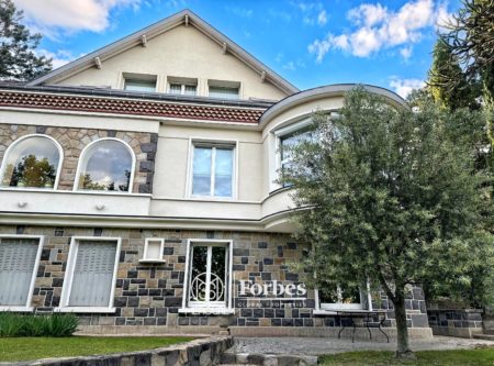 Chamalières : beautiful family house of 380 sqm on a land of 1429 sqm, terrace, swimming pool, residential area - 20922AU
