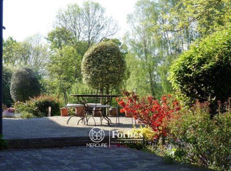 Near Pontivy, stone property with swimming pool on landscaped grounds - 20775BR