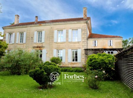 MAISON BOURGEOISE DU XIX siècle - 9930PO