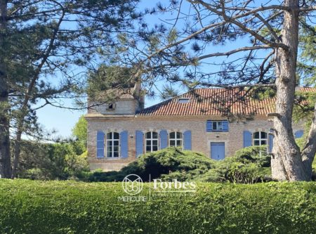 PRES D’AGEN – BELLE MAISON TRADITIONNELLE AVEC PISCINE - 901046bx