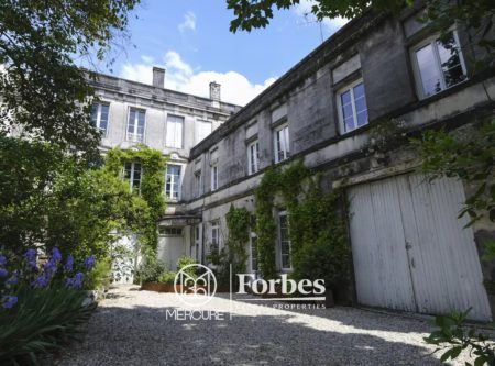 UN ELEGANT HOTEL PARTICULIER - 10136PO