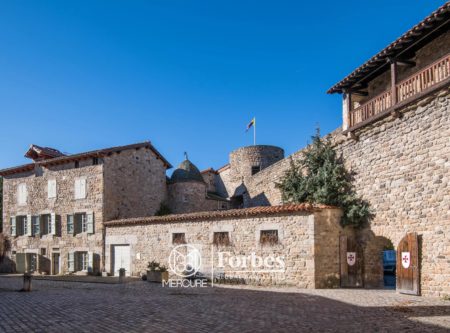 SUPERB XVE LISTED PROPERTY – MIDDLE-AGE TOWER - 9042TS