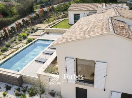 Superb contemporary villa in the heart of the Luberon - 21196LR