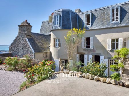 Haute ville de Granville, superbe manoir - 21246NO