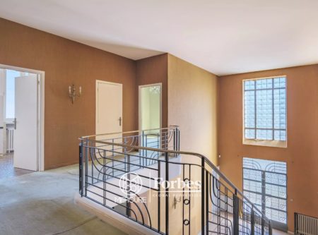 MAISON DE VILLE AVEC TERRASSES ET JARDIN - 9177TS
