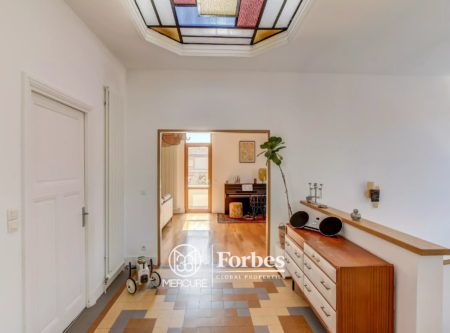 RETOUR A LA VENTE !  MAISON DE VILLE RENOVEE-PISCINE- - 9047TS