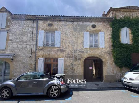 MAISON DE VILLAGE – COUR PRIVÉE – DORDOGNE - 901053bx