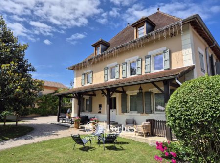 ISERE – BETWEEN LYON AND CHAMBERY - 4879LY