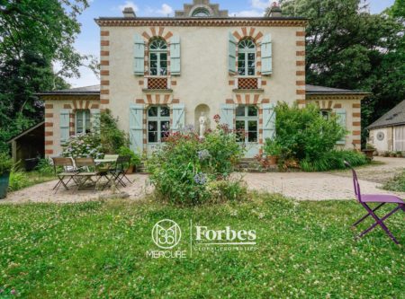 Brittany, Morbihan, Arradon – Charming property with outbuilding - 21175BR