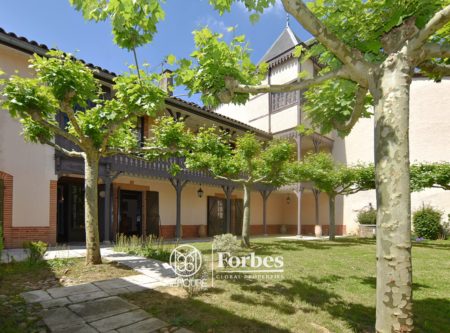 BELLE MAISON DE VILLAGE – JARDIN - 9126TS