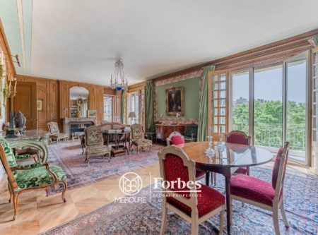 Appartement avec terrasse sur la prestigieuse place Maréchal Lyautey – Lyon 6ᵉ - 4942LY