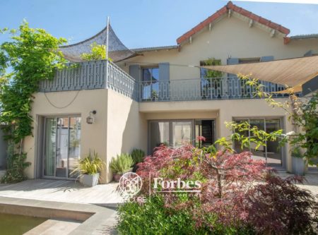 Charming Modern House with Pool in L’Isle-sur-la-Sorgue - 21276LR
