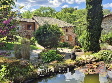 430 m² property with character - 4932LY
