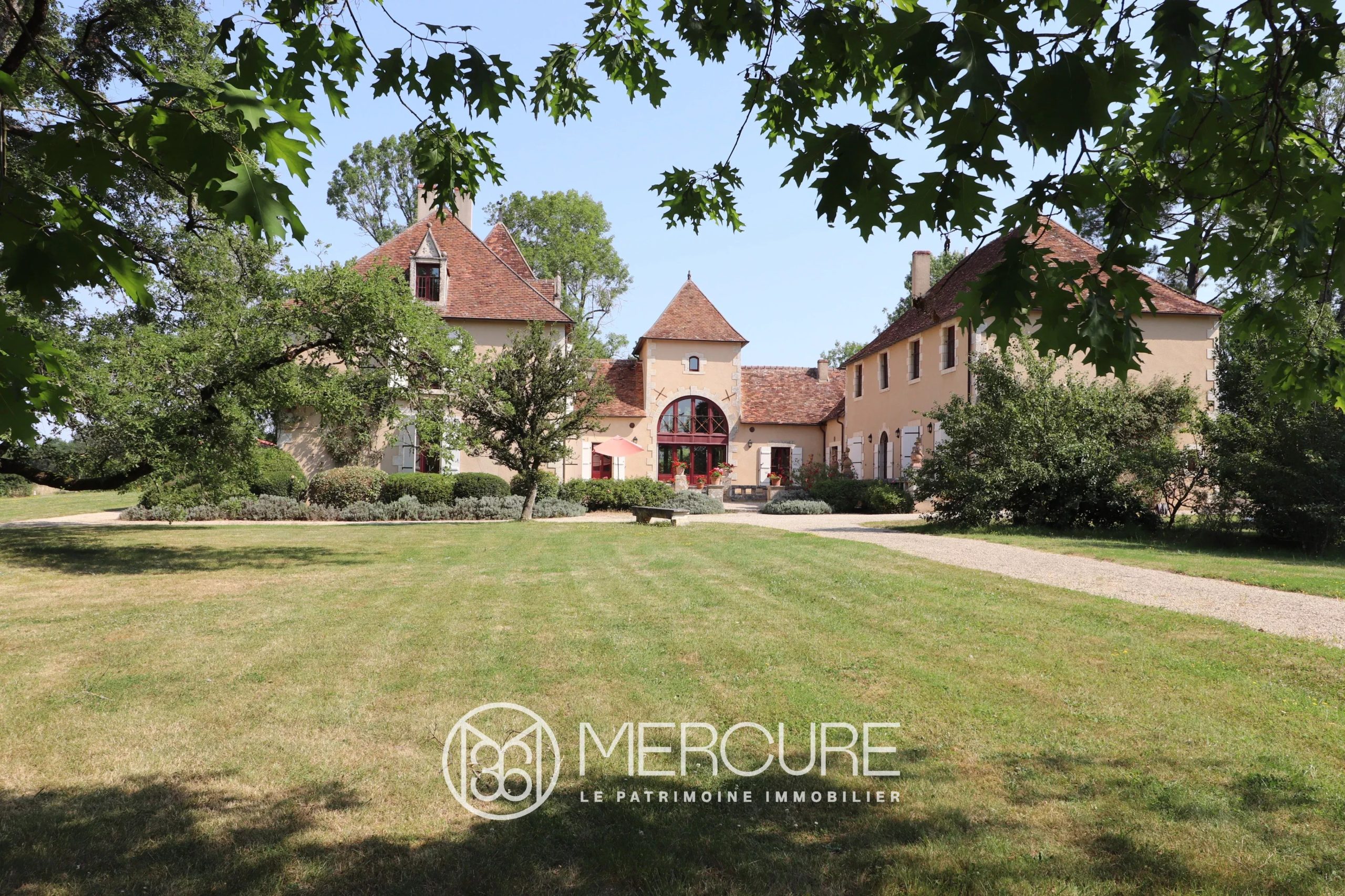 CHARMANTE MAISON DE FAMILLE - 9533PO