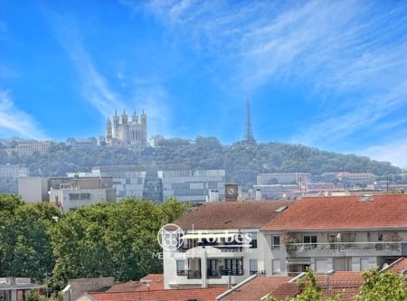 Quartier Montchat – T6 Terrace, top floor, garage - 4953LY
