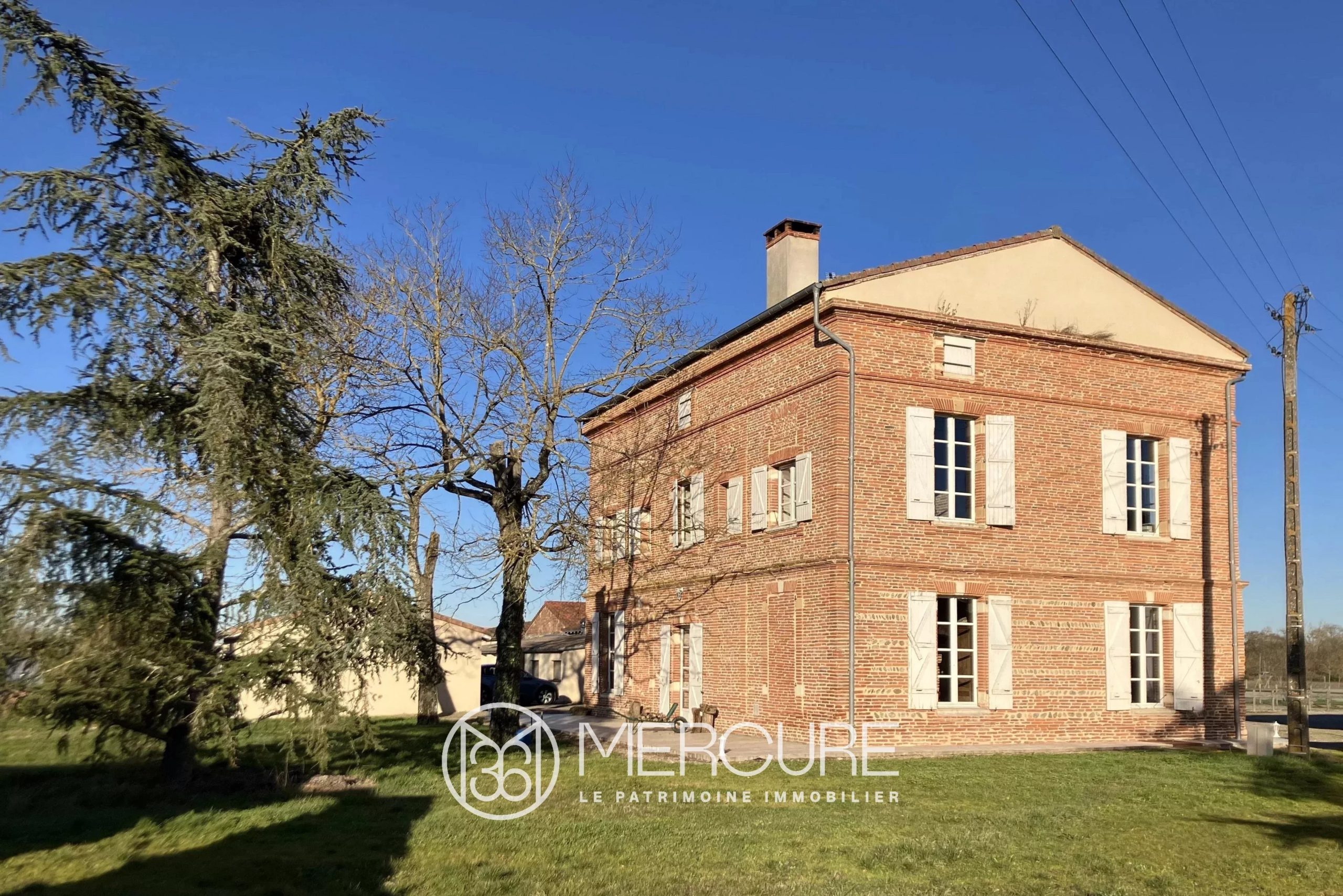 MAISON DE MAITRE – DEPENDANCES, PARC ET PISCINE - 9162TS