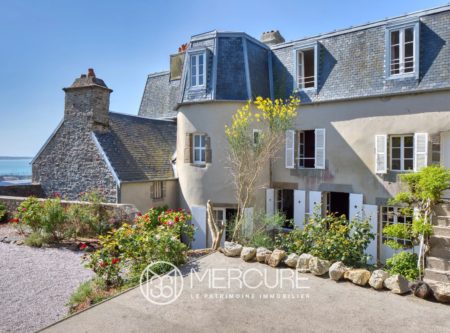 Haute ville de Granville, superbe manoir - 21246NO