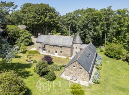Finistère, Maison de caractère du 17e - 21289BR