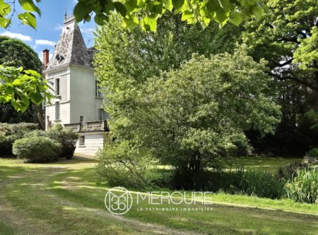 ISERE – MORESTEL – MANSION OF 261.65 M² ON LAND OF 6,700 m² - 4864LY