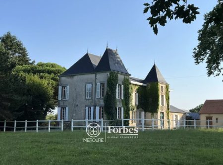 Propriété de caractère avec manoir, maison indépendante et installations équestres sur 4,2 hectares – Bocage vendéen - 10182PO