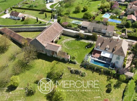 ALLIER, CHARROUX LUXURIOUS RENOVATED XVIIIth CENTURY MANOR HOUSE, SWIMMING POOL AND OUTBUILDINGS 7500 sqm LAND - 21301AU
