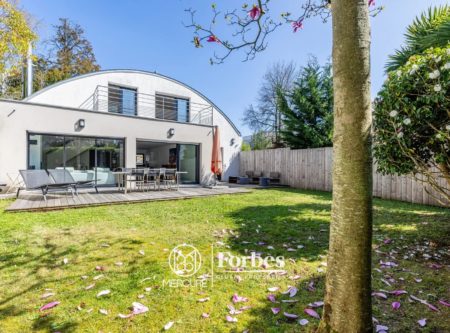 NANTES SAINT-FÉLIX / MAISON D’ARCHITECTE 4/5 CHAMBRES AU CALME ABSOLU AVEC DEUX GARAGES & NOMBREUX STATIONNEMENTS EXTÉRIEURS - 3041