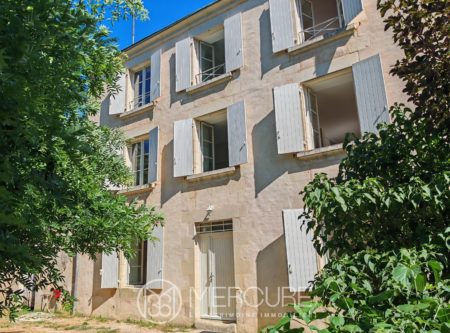 Maison ancienne avec dépendances - 10122PO