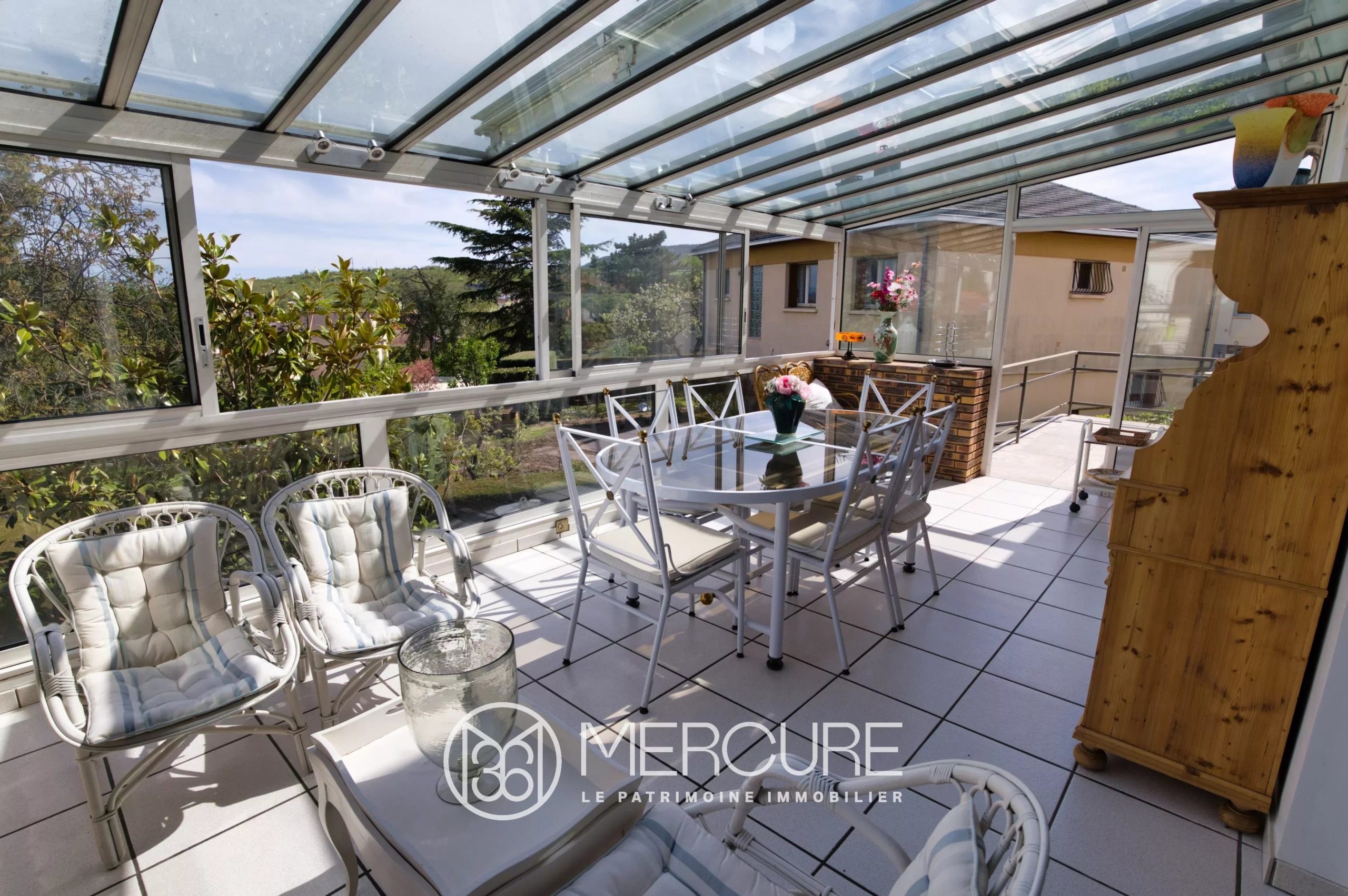 Maison de 278m², 5/6 chambres, appartement indépendant, 10 min Jardin Lecoq - 20733au