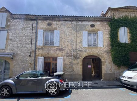 VILLAGE HOUSE – PRIVATE COURTYARD – DORDOGNE - 901053bx