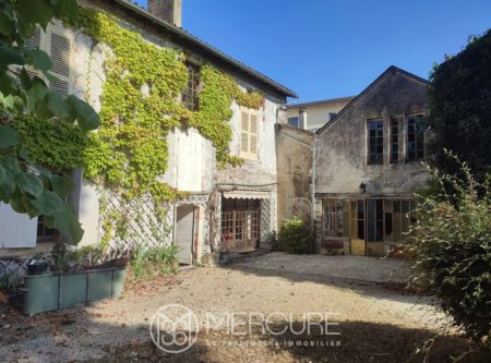 Belle maison de ville  6 chambres - 23374