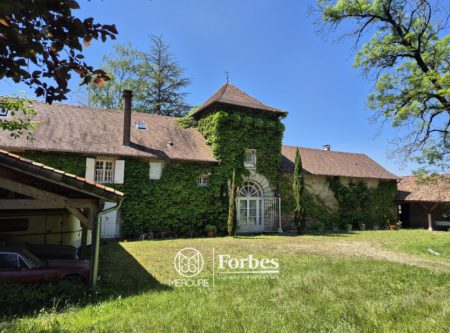 DAUPHINE – MAISON DE CARACTERE AVEC RUINES RENOVEES ET SECURISEES - 4927LY