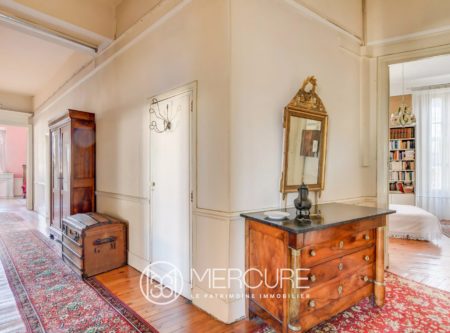 APPARTEMENT HAUSSMANNIEN – BELLE VUE – ASCENSEUR - 9089TS