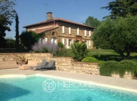 MANSION – PARK AND SWIMMING POOL - 9181TS