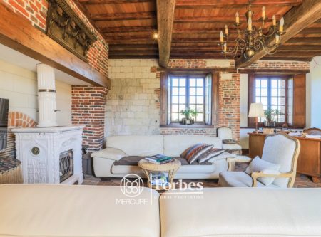 Exclusivité, Gennes-Ivergny, manoir des Templiers chargé d’histoire - 21178NC