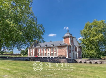PRES DE VALENCIENNES – CHÂTEAU XVIIIe ENTIEREMENT RENOVE - 19296NC