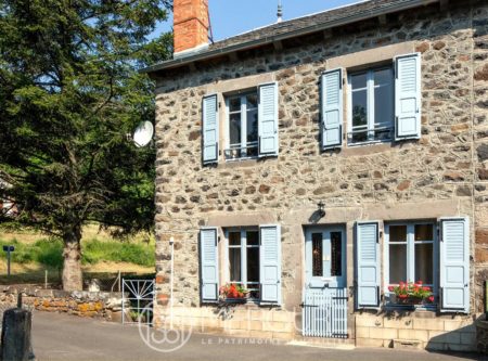 MAISON AU CHARME AUTHENTIQUE AVEC JARDIN - 9214TS