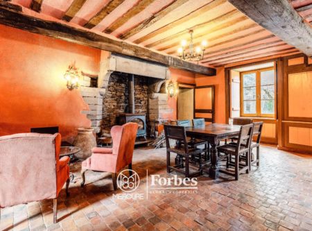 Exclusivité, Aux portes de La Gacilly, Manoir du XVe siècle, dépendances et sa chapelle - 21182BR