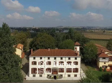 Château 19ème et Domaine équestre sur 23HA – 20MIN AEROPORT CLERMONT-FERRAND - 20913AU
