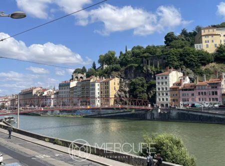 Lyon, quai de Saône : vue imprenable – Appartement de 115,71 m², 4 pièces, 3 chambres, traversant, avec terrasse, possibilité garage - 4974LY