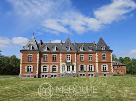 AISNE – CHATEAU ET DEPENDANCE DANS UN PARC DE 4.75HA - 80631PI