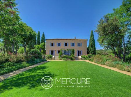 EXCEPTIONNELLE  BASTIDE PROVENCALE AU COEUR DE PLUS DE 6 HECTARES - 20147LR