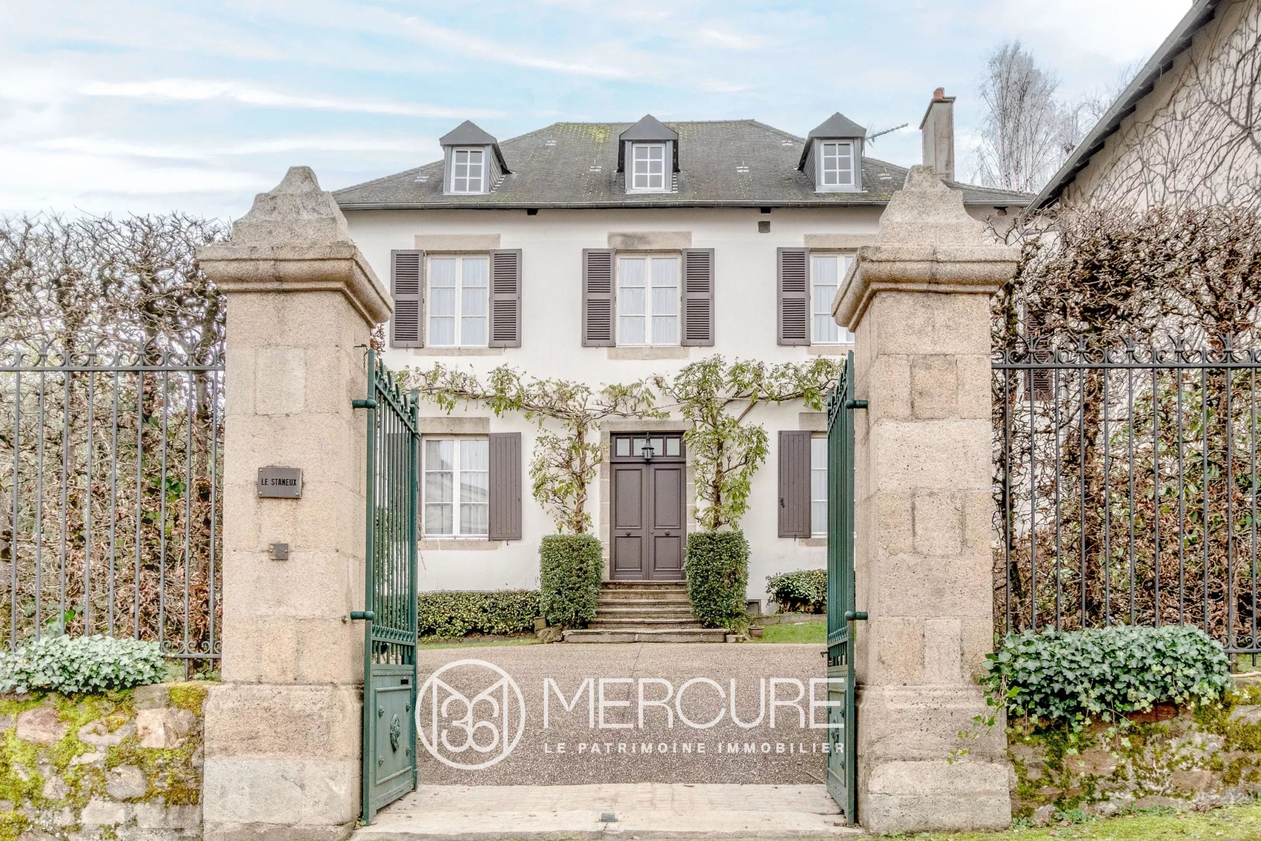 Maison de Ville - PE21001LI