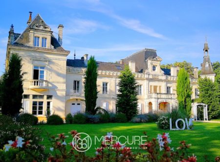 CHATEAU XIXe AVEC GITES ET PISCINE - 9606PO