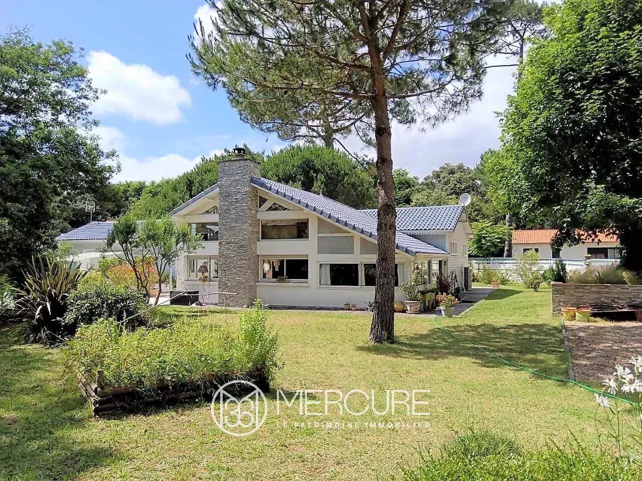 VILLA BORD DE MER - 10006PO